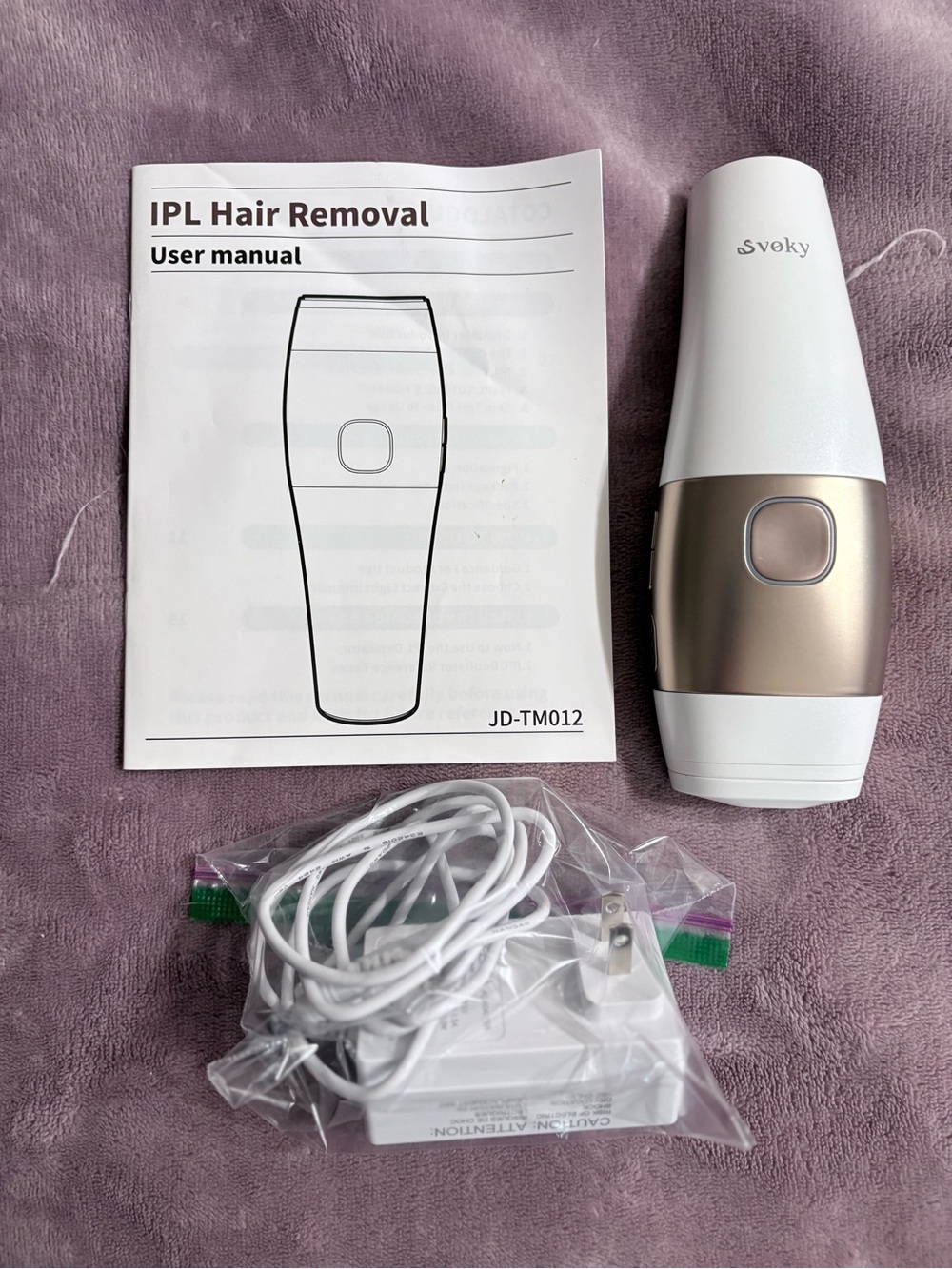 Svoky IPL Hair Removal Device — White & Gold